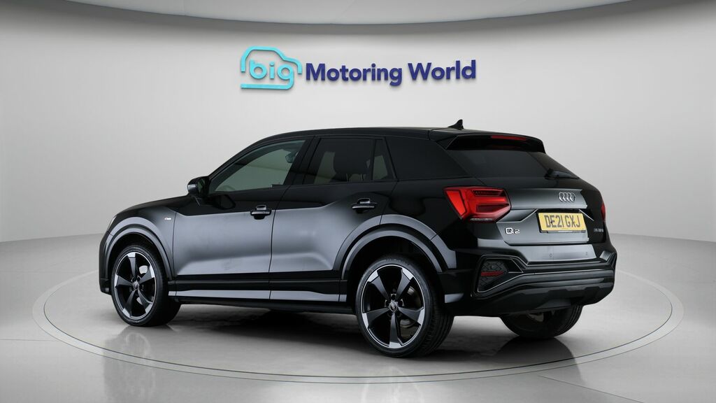 Audi Q2 Black Edition DE21GXJ Black #5