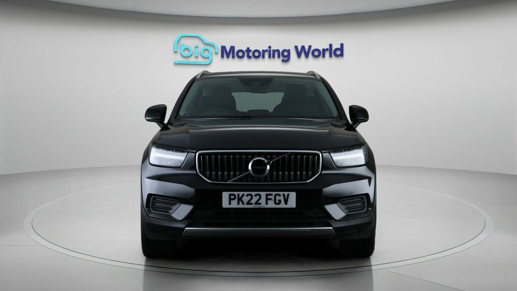 Volvo XC40 Inscription Black #2