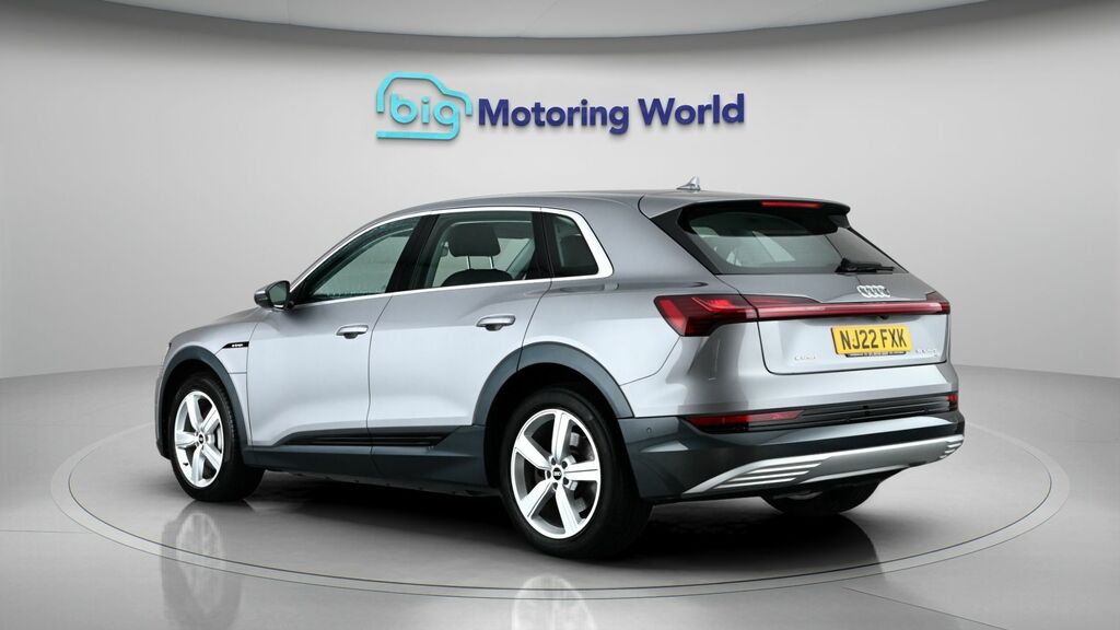 Audi E-tron Technik NJ22FXK Grey #5