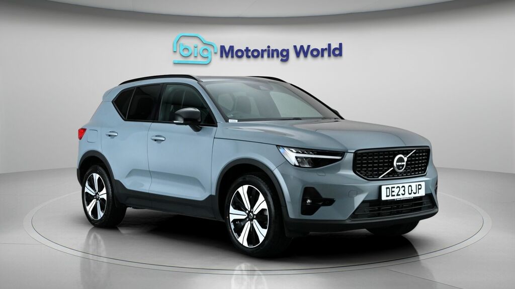 Volvo XC40 Ultimate Dark Grey