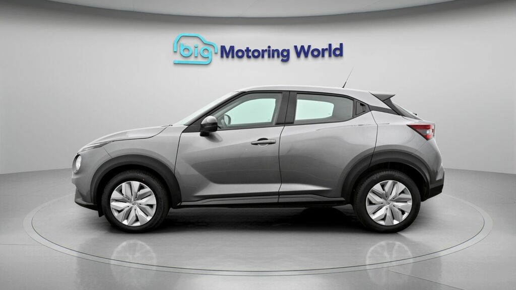 Nissan Juke Acenta Grey #4