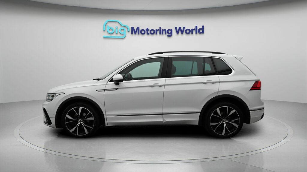 Volkswagen Tiguan R-line GY23OXS White #4
