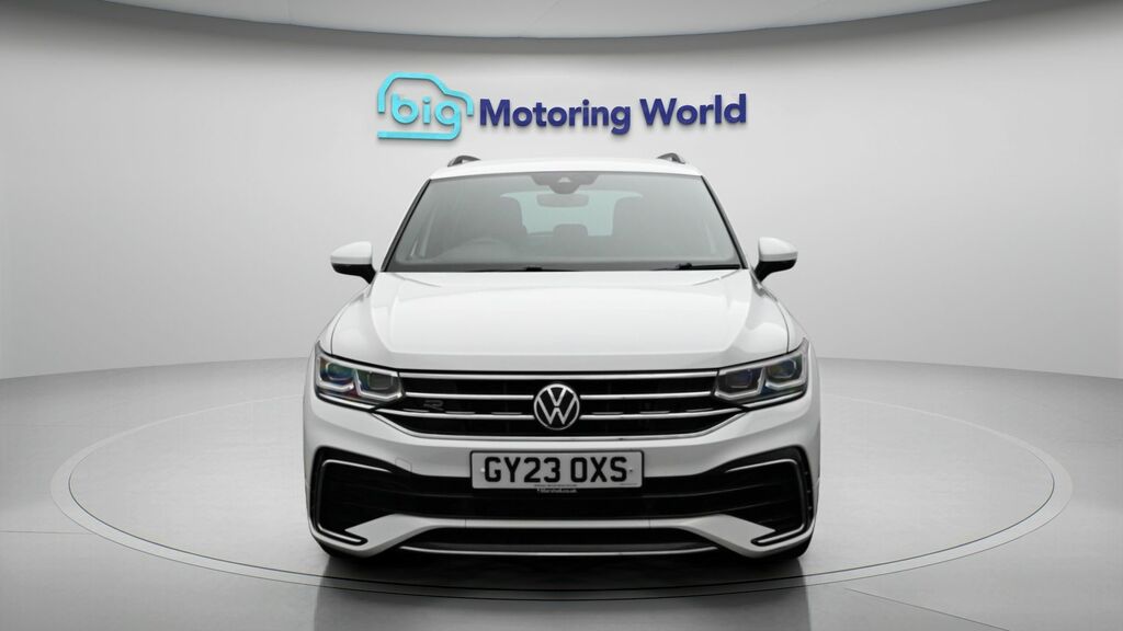 Volkswagen Tiguan R-line GY23OXS White #2