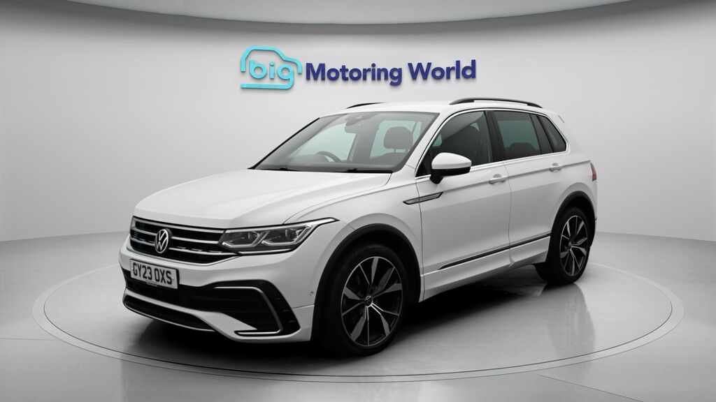Volkswagen Tiguan R-line GY23OXS White #3