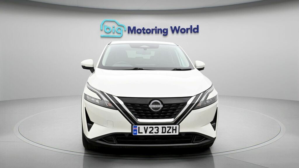 Nissan Qashqai N-connecta LV23DZH White #2