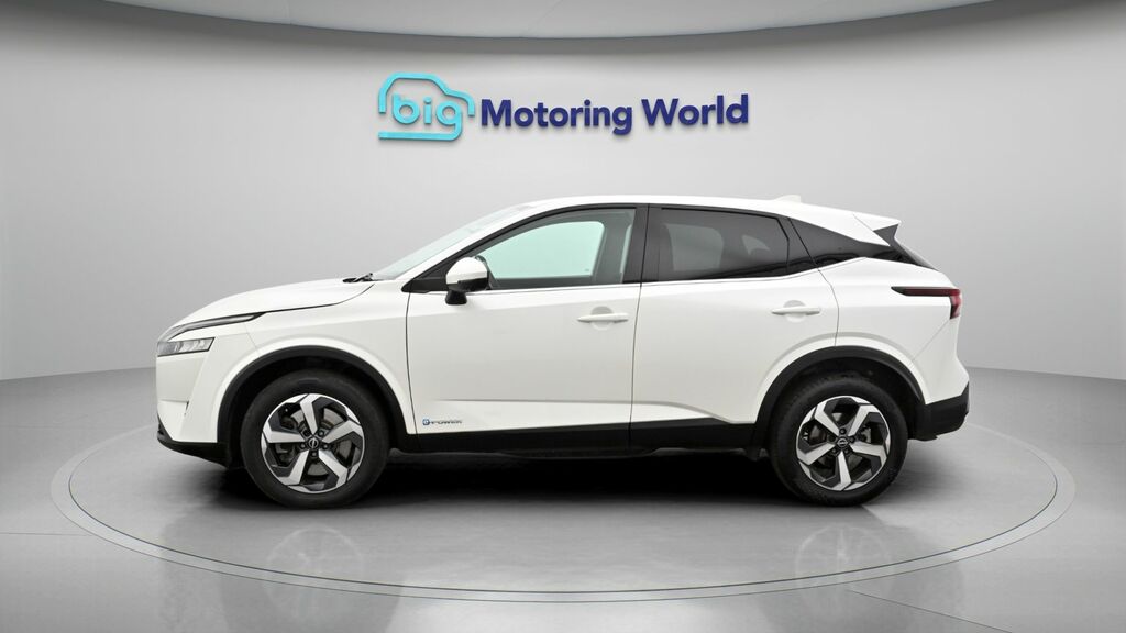 Nissan Qashqai N-connecta LV23DZH White #4