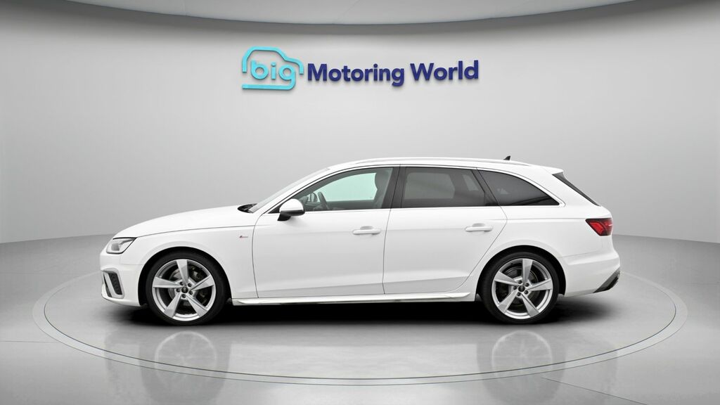Audi A4 Avant S Line LT73OUV White #4