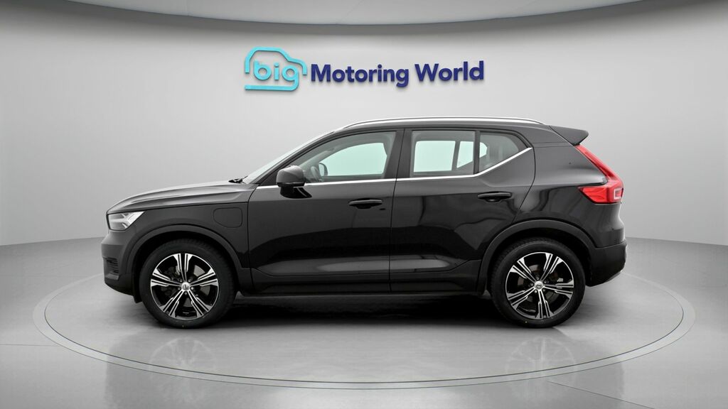 Volvo XC40 Inscription YP71LGJ Black #4
