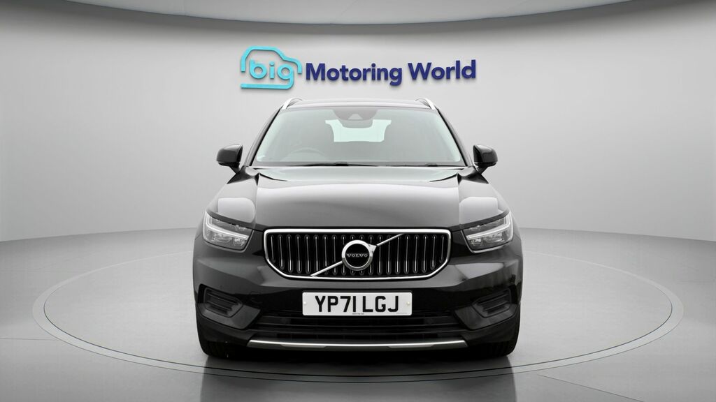 Volvo XC40 Inscription YP71LGJ Black #2