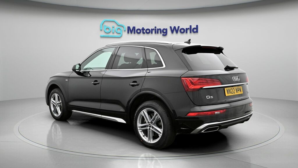 Audi Q5 S Line WN22WPM Black #5