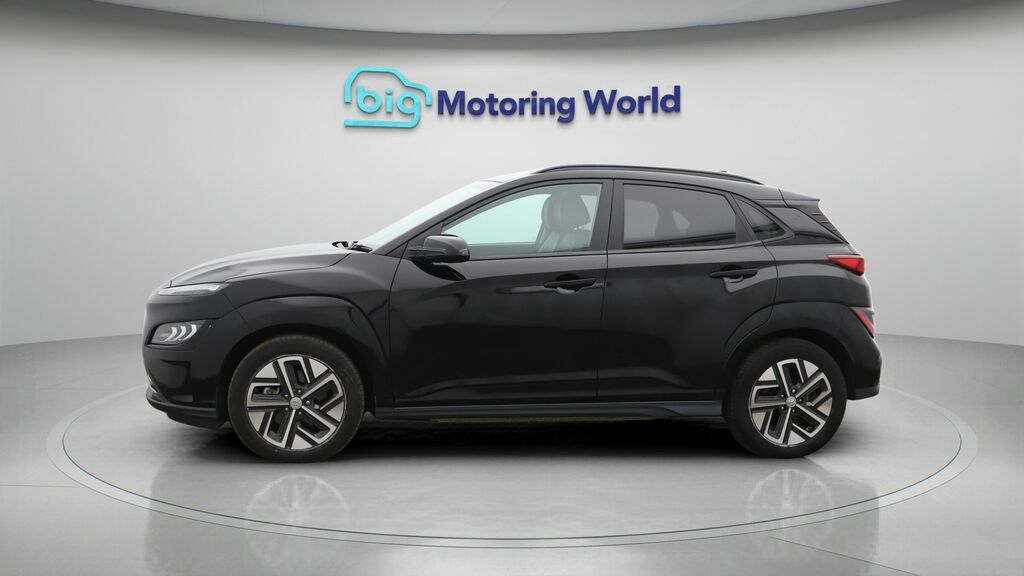 Hyundai Kona Ultimate Black #4