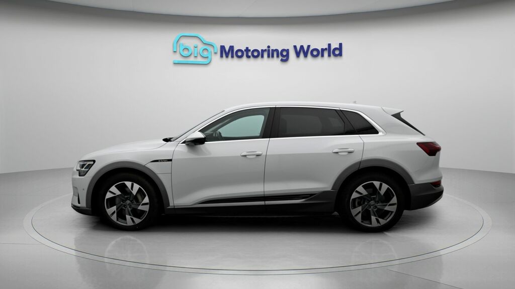 Audi E-tron 55 Quattro White #4
