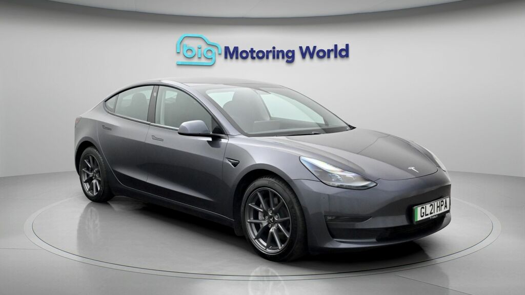 Tesla Model 3 Long Range Grey