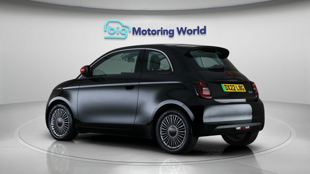 Fiat 500E Red Black #5