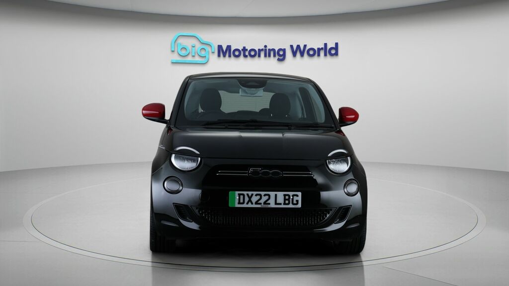 Fiat 500E Red Black #2