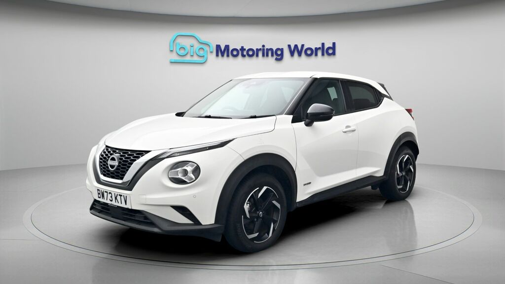 Nissan Juke N-connecta BW73KTV White #3