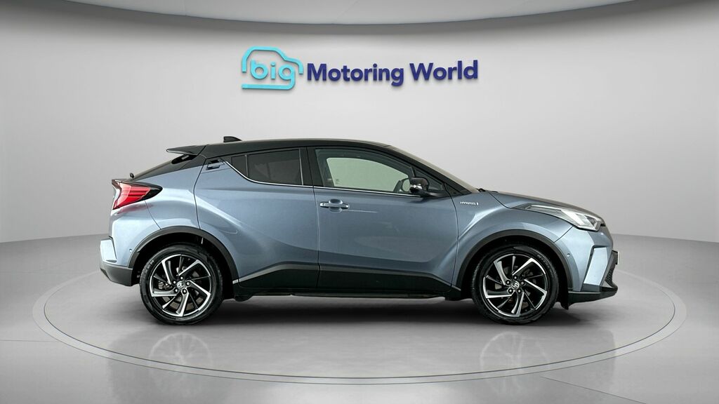 Toyota C-Hr Dynamic FP20OHN Black #5