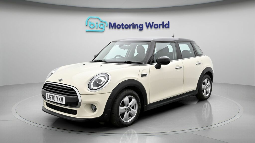 Mini Hatch Cooper Classic LG70YXM White #3
