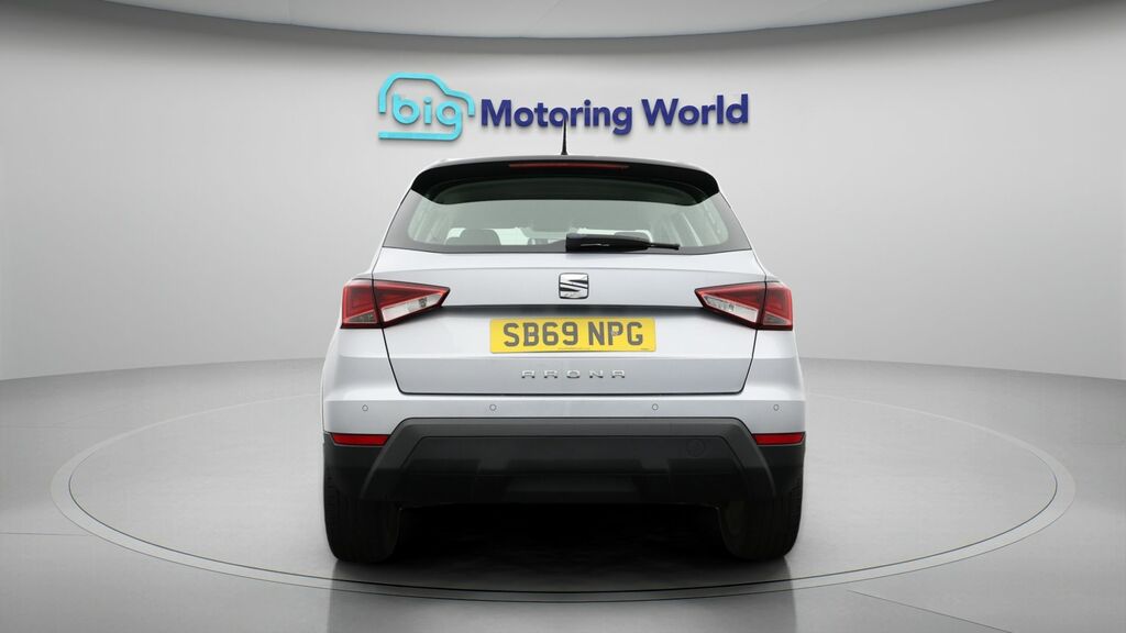 Seat Arona Se Technology Silver #6