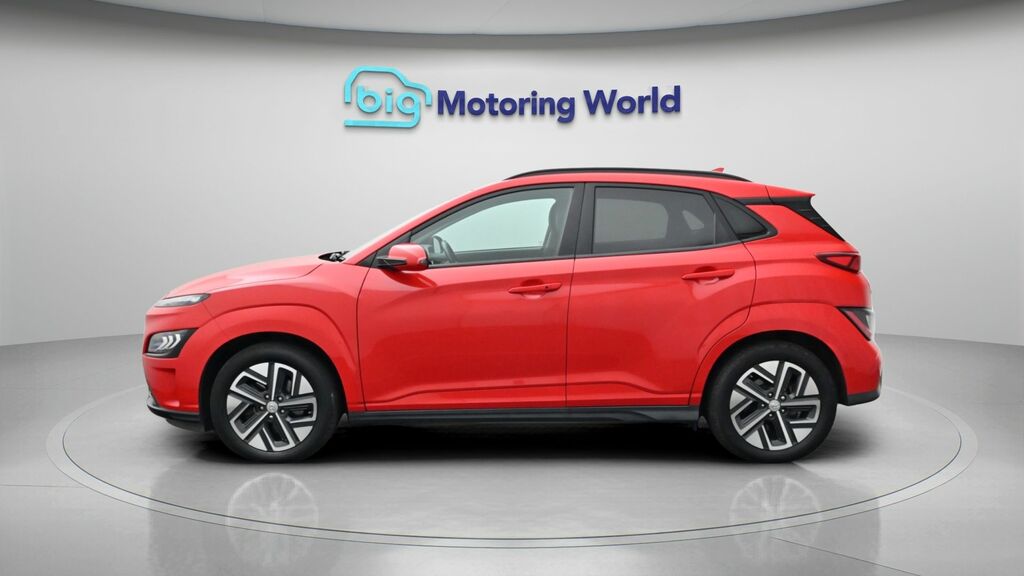 Hyundai Kona Ultimate GK23LWC Red #4