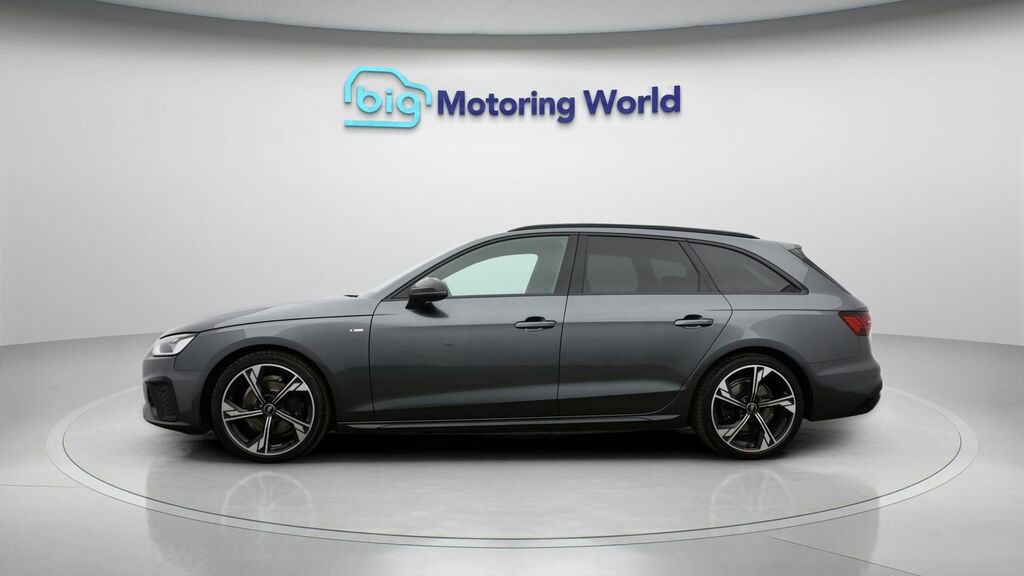 Audi A4 Avant Black Edition KP22VGA Grey #4