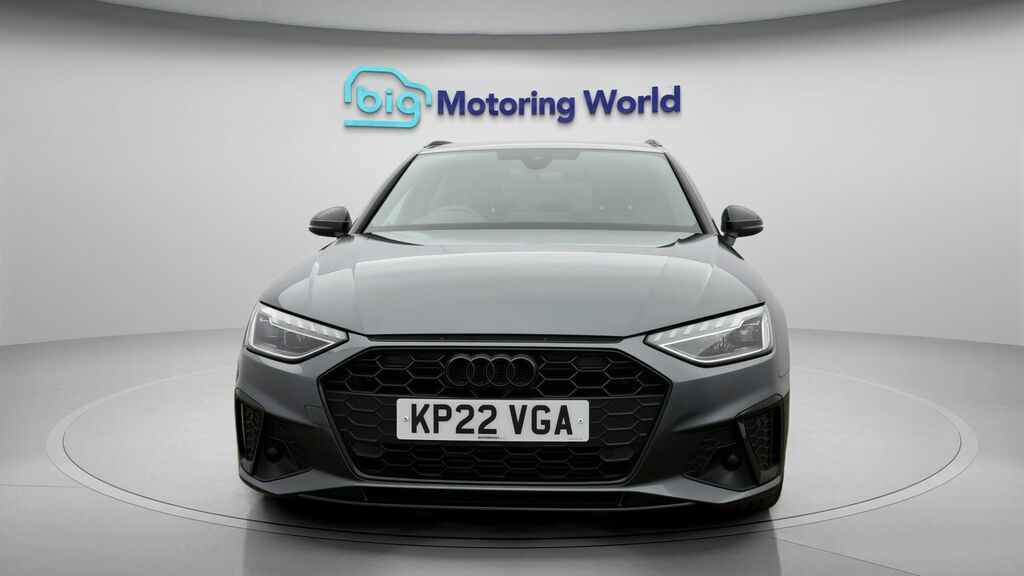 Audi A4 Avant Black Edition KP22VGA Grey #2