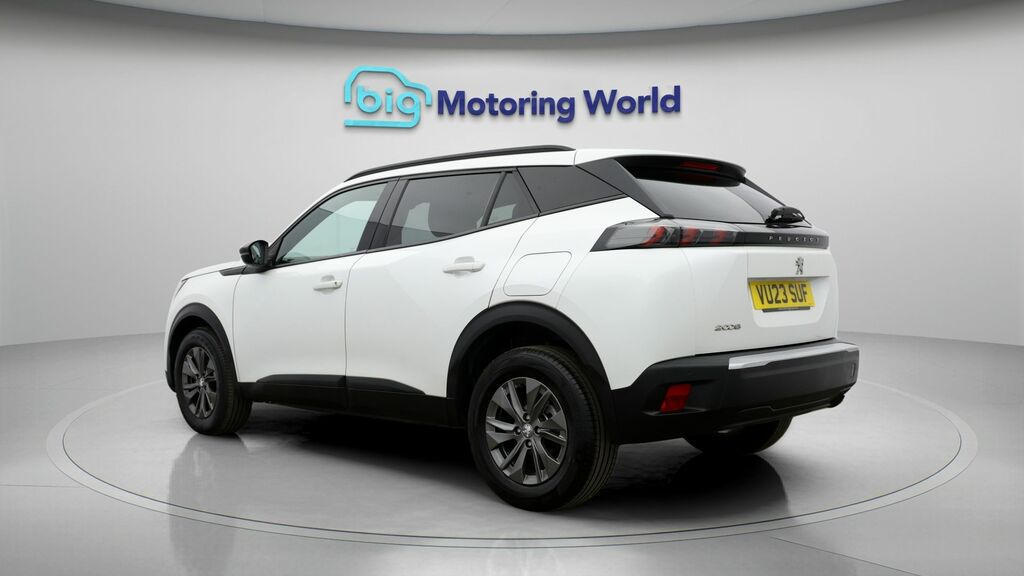 Peugeot 2008 Active Premium VU23SUF White #5