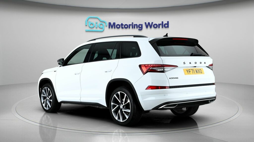 Skoda Kodiaq Sportline White #5