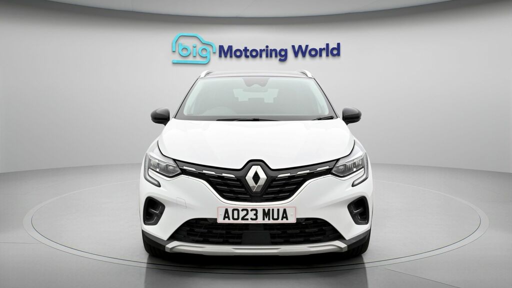 Renault Captur Techno Black #2