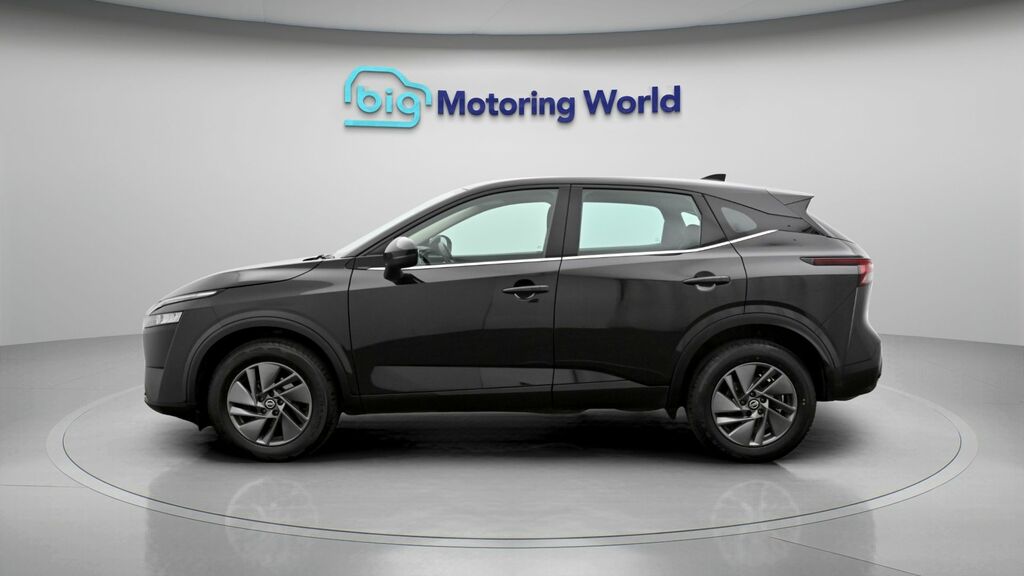 Nissan Qashqai Acenta Premium SG22OTY Black #4