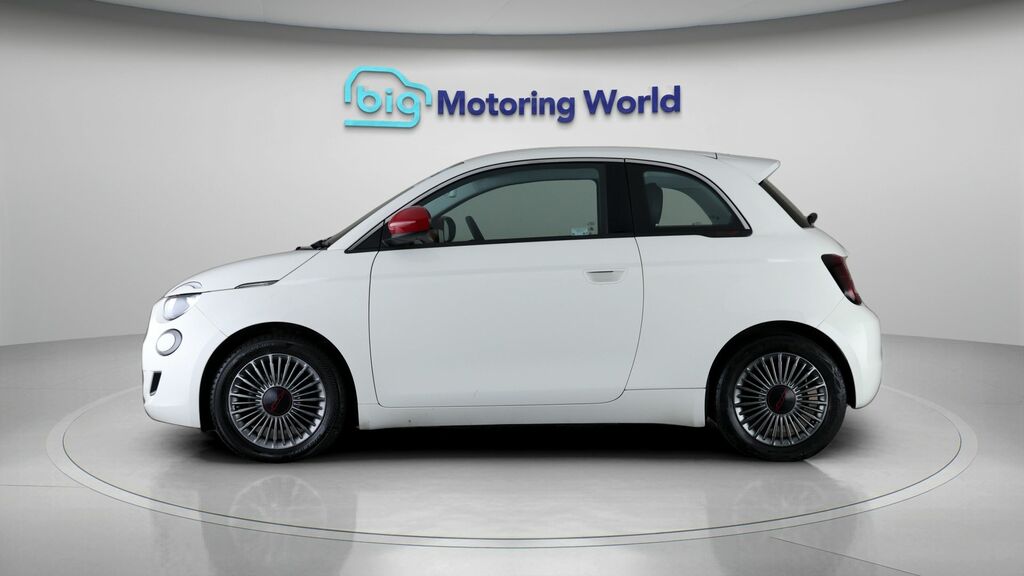Fiat 500E Red YC22OLB White #4