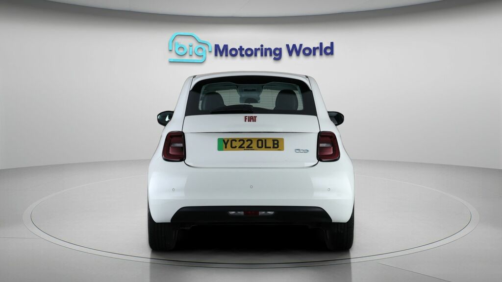 Fiat 500E Red YC22OLB White #6