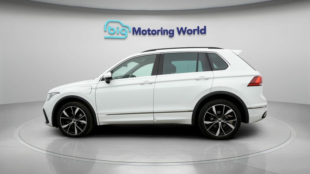 Volkswagen Tiguan R-line MM23OKX White #4