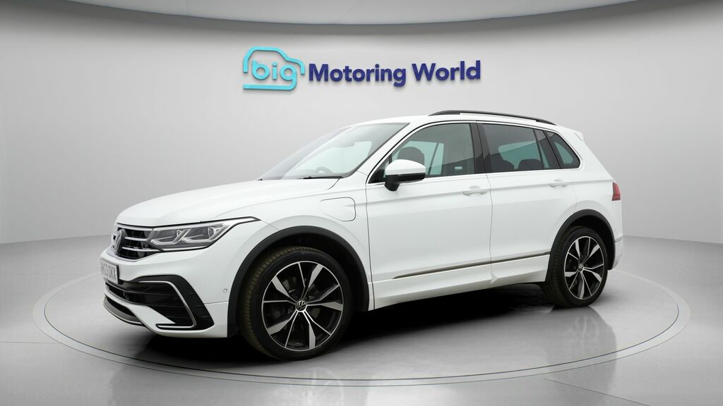Volkswagen Tiguan R-line MM23OKX White #3