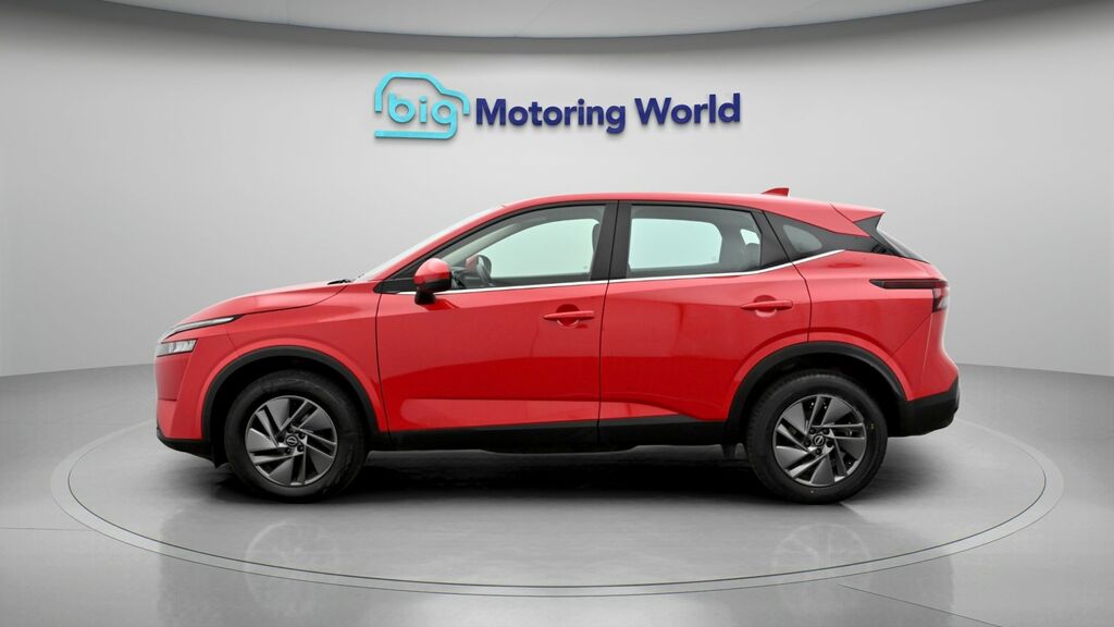 Nissan Qashqai Acenta Premium NG23ZLN Red #4
