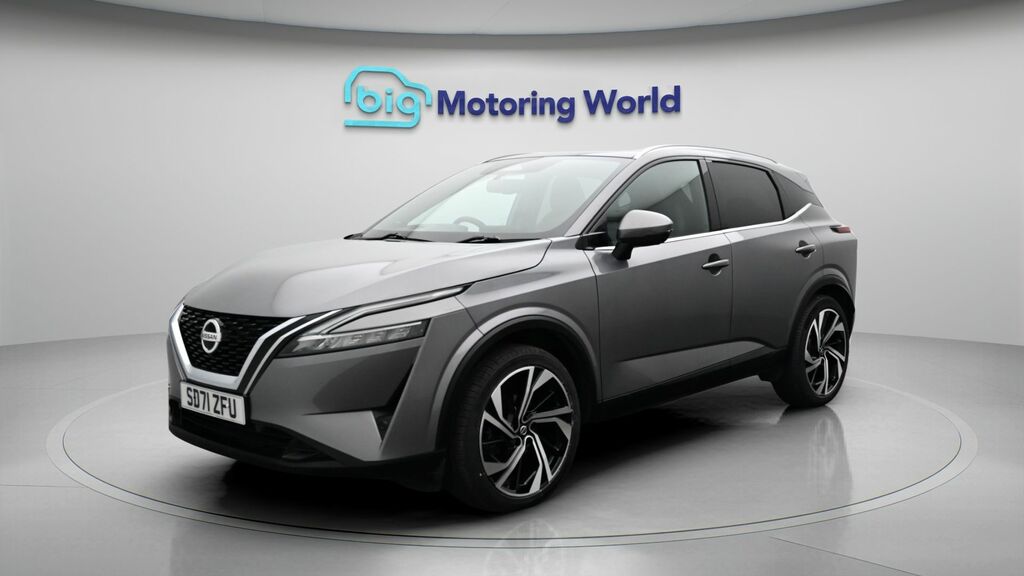 Nissan Qashqai Tekna Grey #3