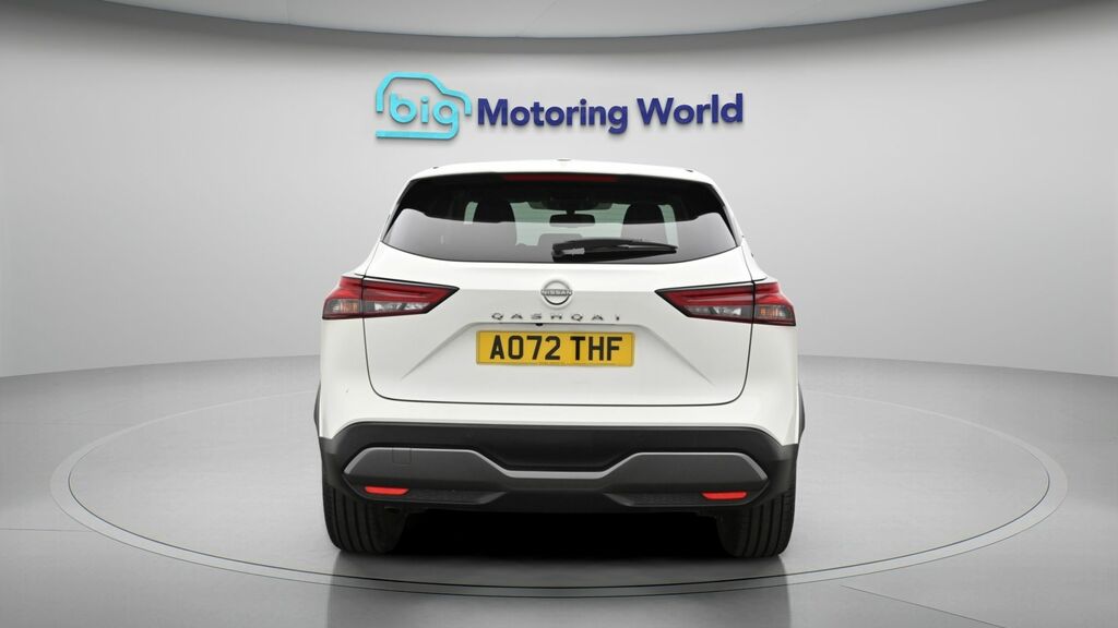 Nissan Qashqai N-connecta AO72THF White #6