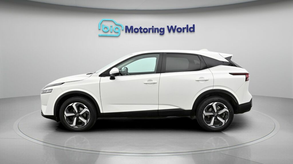 Nissan Qashqai N-connecta AO72THF White #4