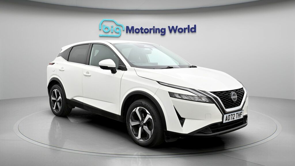 Nissan Qashqai N-connecta White