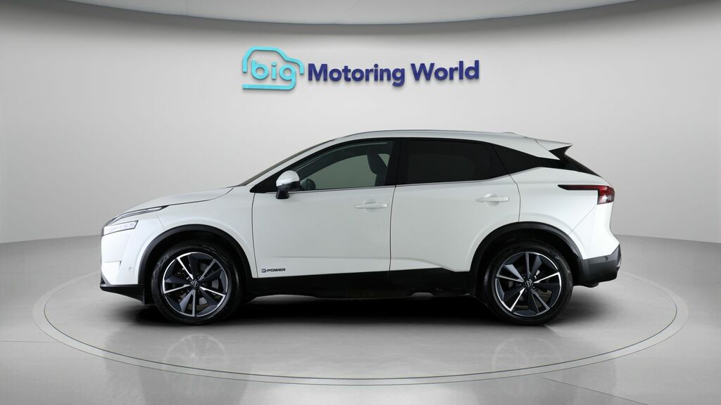 Nissan Qashqai Tekna YR23UFZ White #4