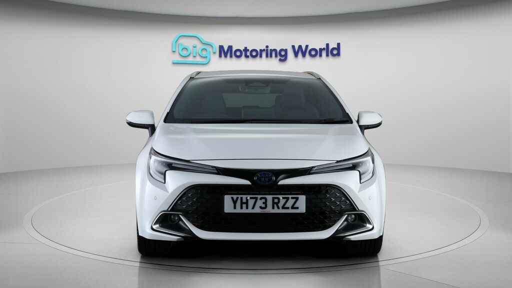 Toyota Corolla Design YH73RZZ White #2