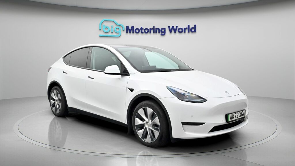 Tesla Model Y Long Range White