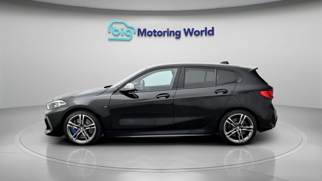 BMW 1 Series Xdrive Auto HK22AXZ Black #4