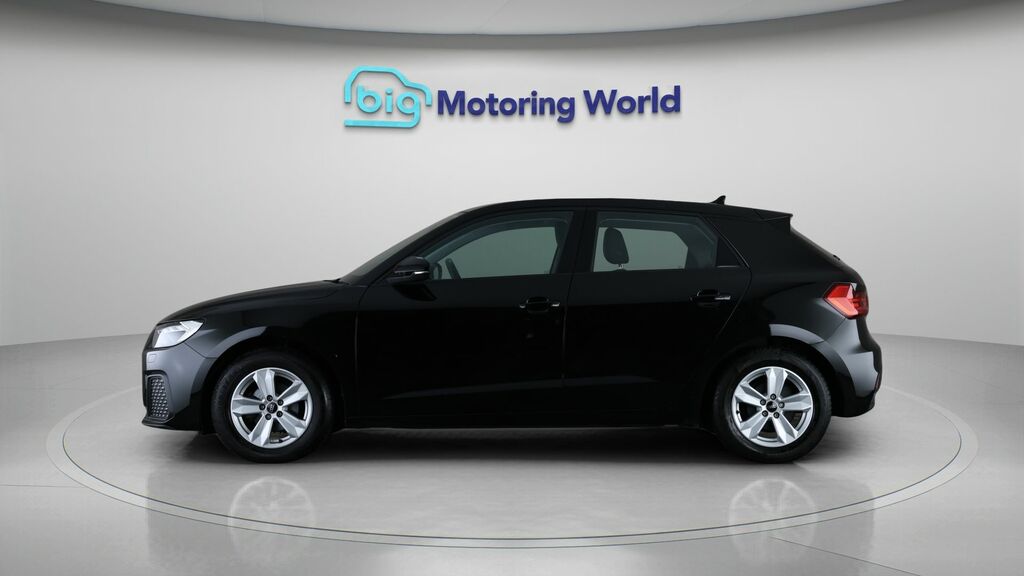 Audi A1 Technik KE72FNK Black #4