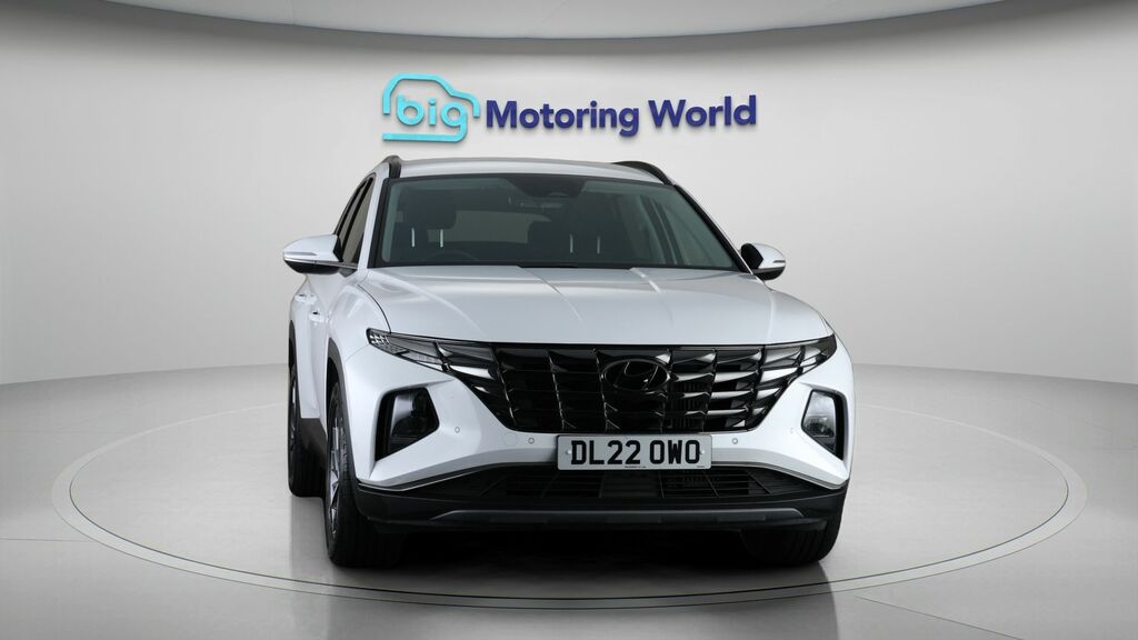 Hyundai Tucson Premium DL22OWO White #2