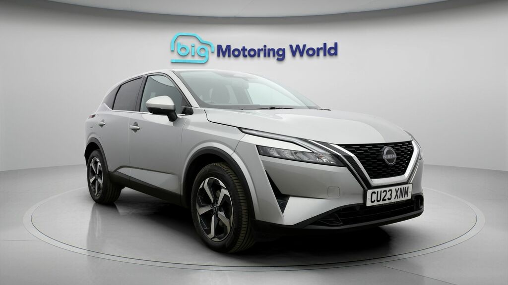 Nissan Qashqai N-connecta Silver
