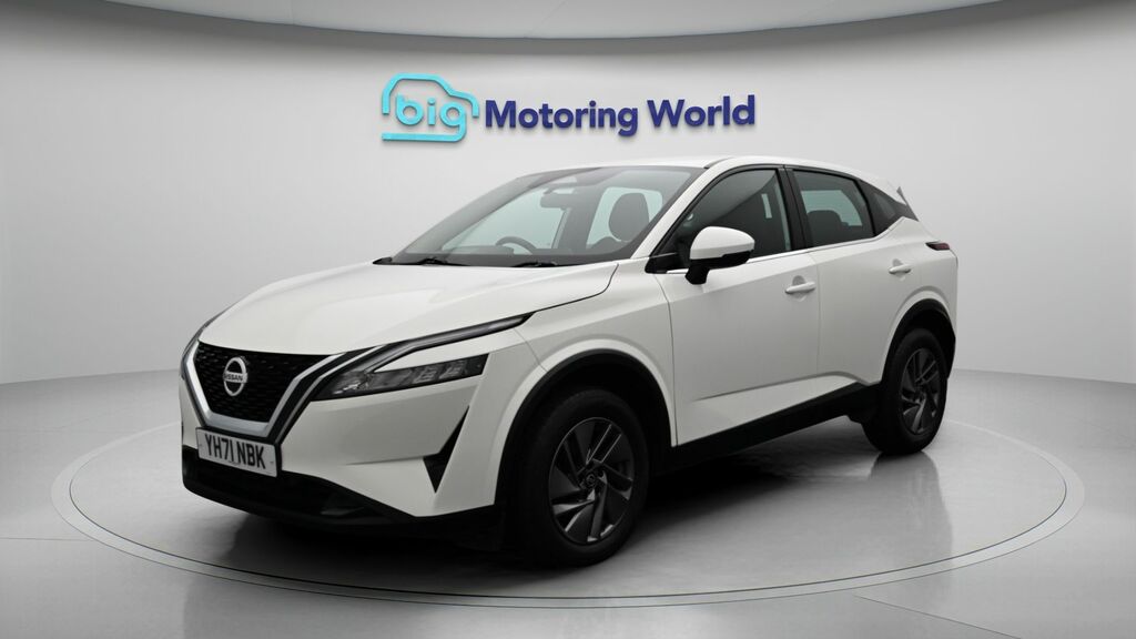 Nissan Qashqai Acenta Premium YH71NBK White #3