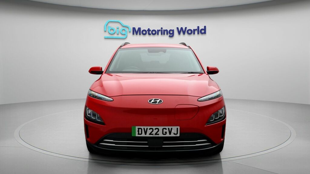 Hyundai Kona Premium Red #2