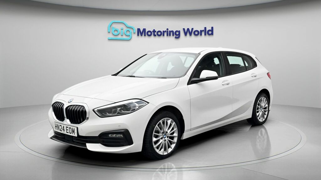BMW 1 Series Se White #3
