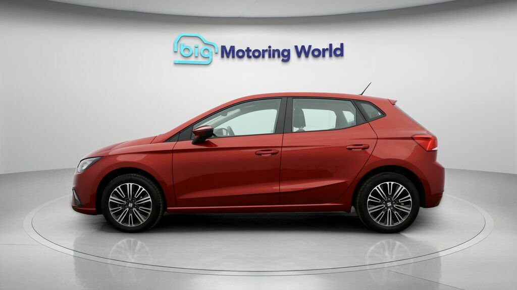 Seat Ibiza Se Technology YF23EUP Red #4